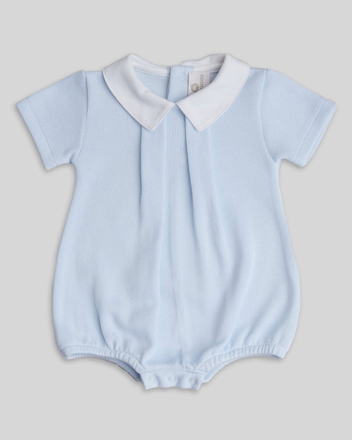 Romper celeste para bebê varon, desenho comodo e elegante ideal para cualquier ocasion