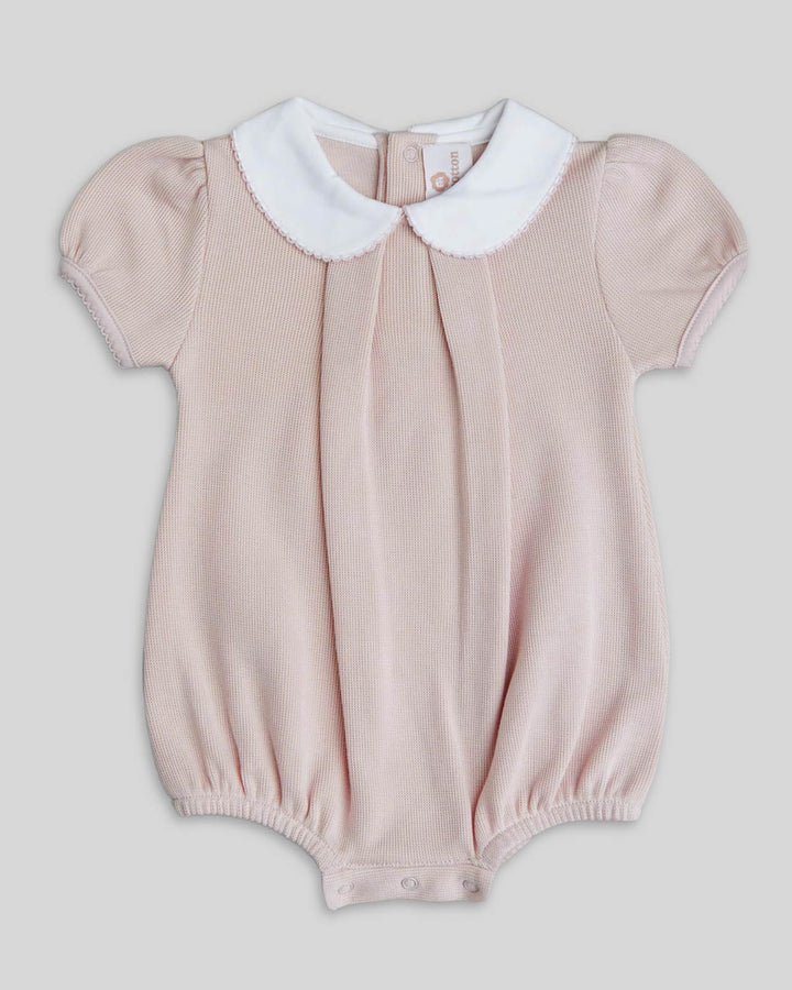 Romper na cor nude para bebê menina, desenho delicado e comodo com acabados de alta calidad