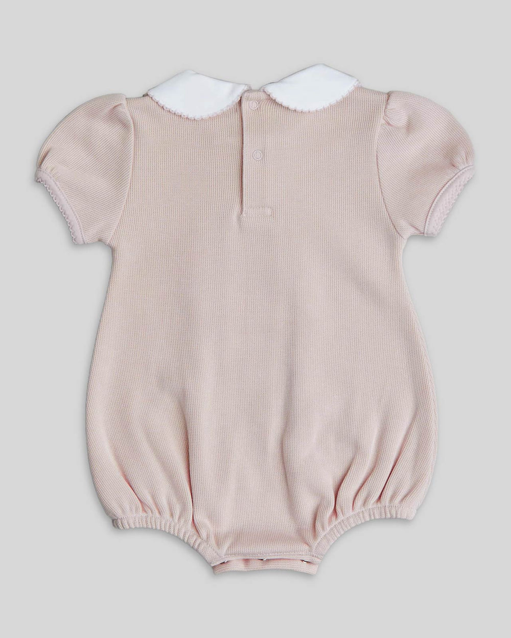 Romper na cor nude para bebê menina, desenho delicado e comodo com acabados de alta calidad