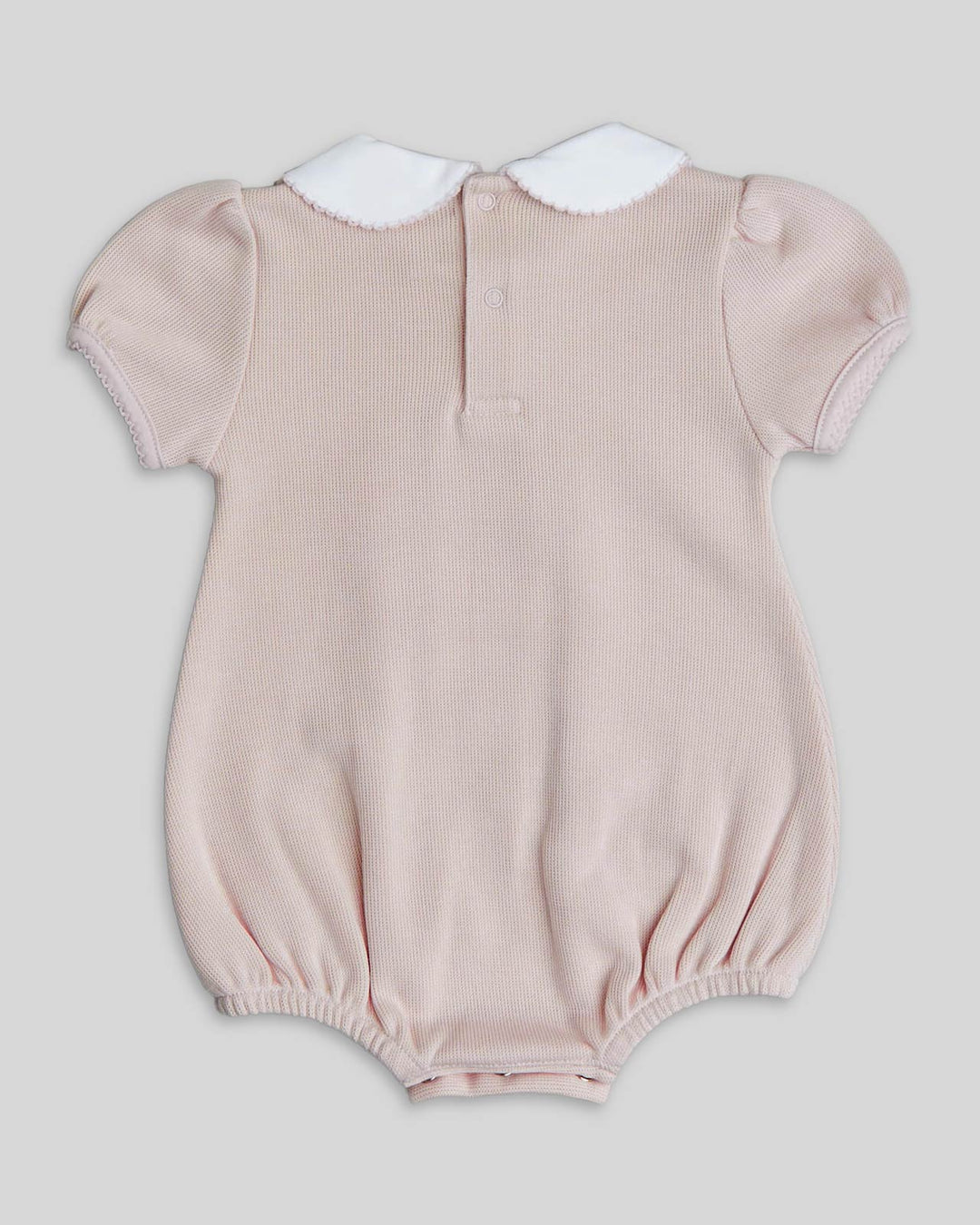 Romper na cor nude para bebê menina, desenho delicado e comodo com acabados de alta calidad
