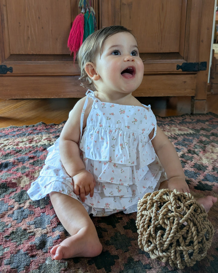 Romper pima popeline Emiliana - Branco/Flores Rosas